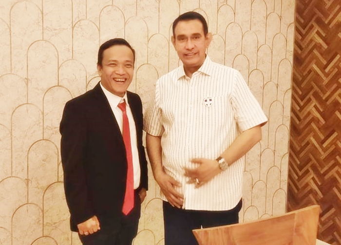 Imanuel Joman dan Ayub Basalamah saat bertabayyun