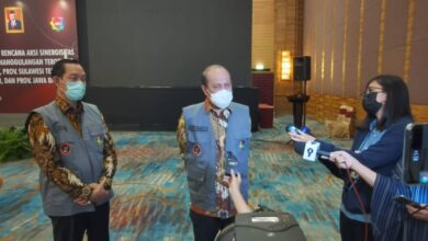 Komjen Boy Rafli dan Irjen Pol. Drs Armed Wijaya, M.H. saat konferensi pers. (Dok. Istimewa)