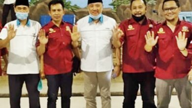 Gus Tar (berbaju putih tengah) Ketua FORBI saat deklarasi dihadiri pengurus BPAN AI
