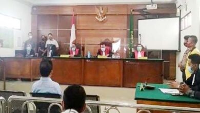 Terdakwa dibebaskan Hakim