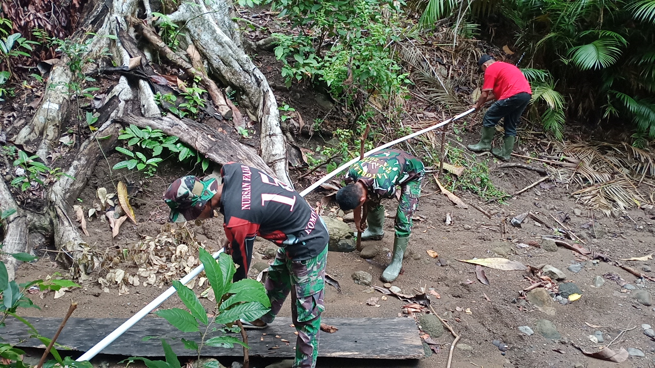 Pipa Di Kampung Tola