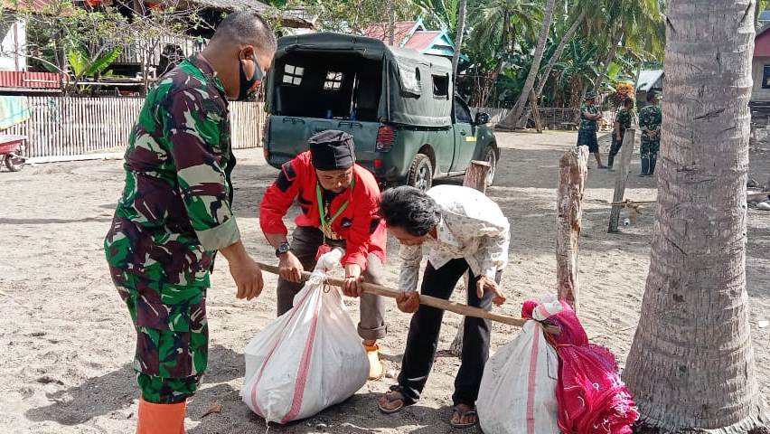 Baksos LSM LP-RI Di Lokasi TMMD Ke 111 Kampung Tola