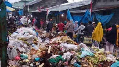 Situasi tumpukan sampah yang berada di Jln. Nelayan Kecamatan Tanjung Tiram Kabupaten Batubara Sumatera Utara
