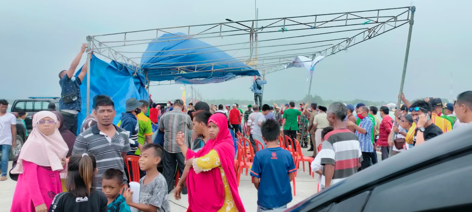 Tampak Tenda di Tiup Angin disertai Hujan