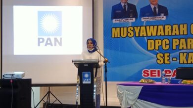 Ketua DPD PAN Chairul Bariah, SE saat memberikan pidato kata sambutannya.