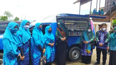 Bunda PAUD Kabupaten Batubara Ny. Maya Indrianasari Zahir disela pengukuhan Pokja Bunda PAUD Kecamatan