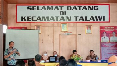 Sosialisasi Ranperbup Penanganan Sampah di Kabupaten Batubara saat berlangsung di Aula Kantor Camat Talawi.