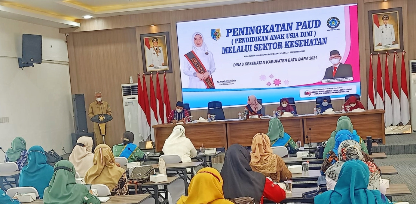 Kadis Kesehatan drg. Wahid Khusyairi, MM saat memberikan pemahaman di sektor Kesehatan Peningkatan PAUD.