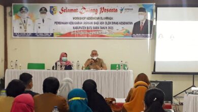 Kadis Kesehatan Kabupaten Batubara drg. Wahid Khusyairi saat membuka kegiatan Workshop Pembinaan Kebugaran Jasmani bagi ASN.