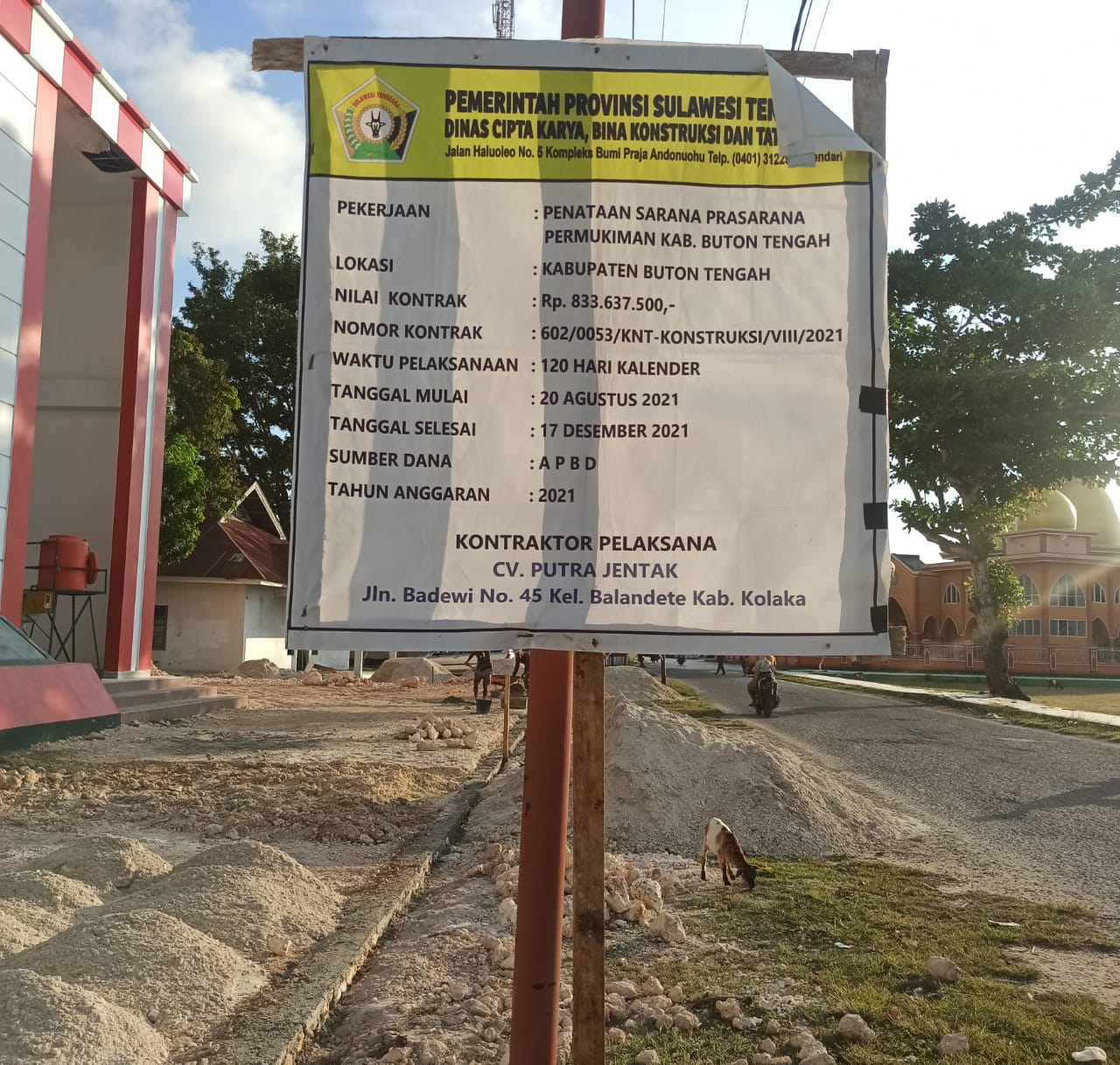 Papan Proyek Pekerjaan, Foto : Arwin