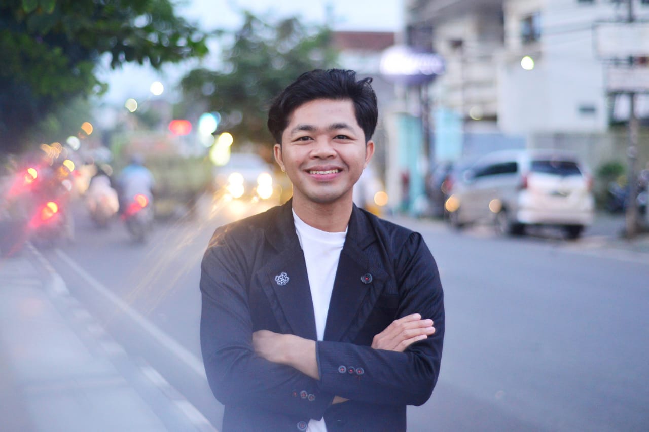 Aden AnB, Penyanyi Indonesia. (Dok. Istimewa)