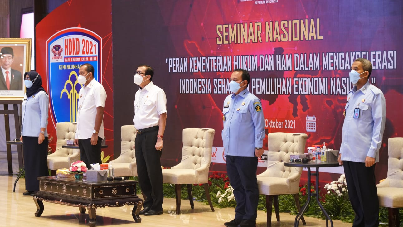 Seminar Nasional Peringatan HDKD 2021 yang diselenggarakan Kemenkum HAM yang dihadiri Wapres Ma'ruf Amin.