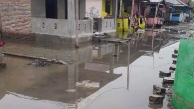 Salah satu permukiman warga di Tanjung Tiram terdampak banjir Rob air asin.