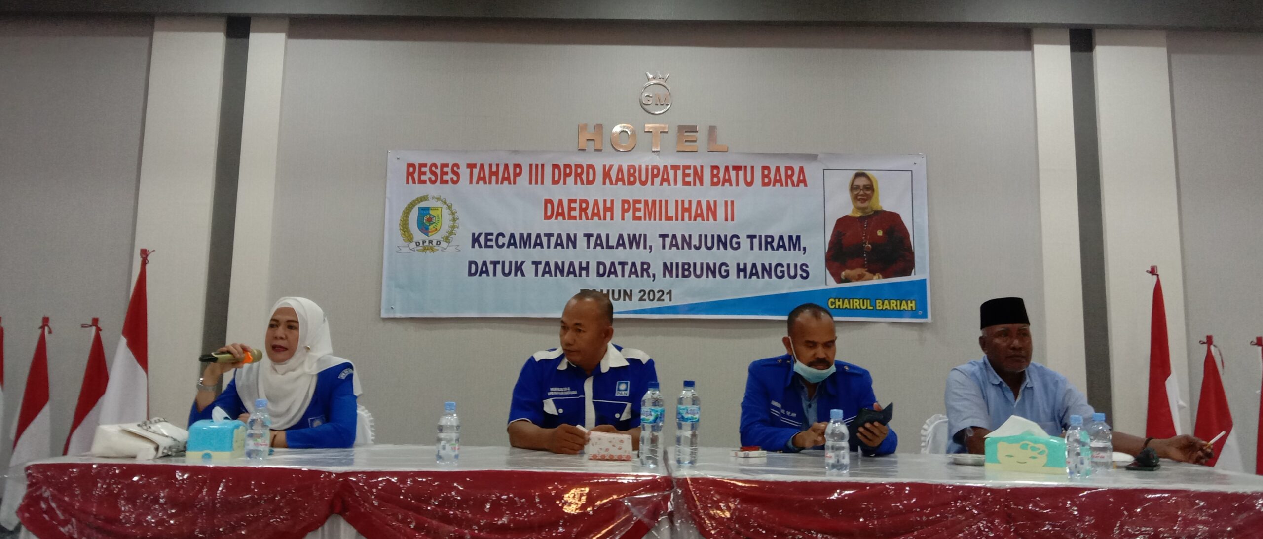 Reses tahap III Anggota DPRD Batubara Fraksi PAN Chairul Bariah di Aula Hotel Grand Malaka Kecamatan Talawi.