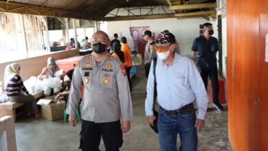 KaDevisi Regional Bulog Polman Junaedy , saat beri tanggapan tentang Perpadi .(foto Bernas)