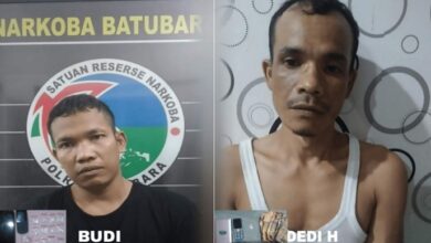Dua tersangka BD Sabu beserta barang bukti, saat diringkus Satrednarkoba Polres Batubara di dua lokasi yang berbeda. (Doc; Ist)