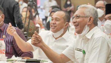 Bupati Batubara Ir. Zahir didampingi Kadis Kesehatan PPKB drg. Wahid saat menghadiri kegiatan Percepatan Penurunan Stunting Indonesia, yang digelar BKKBN di Sumatera Utara.