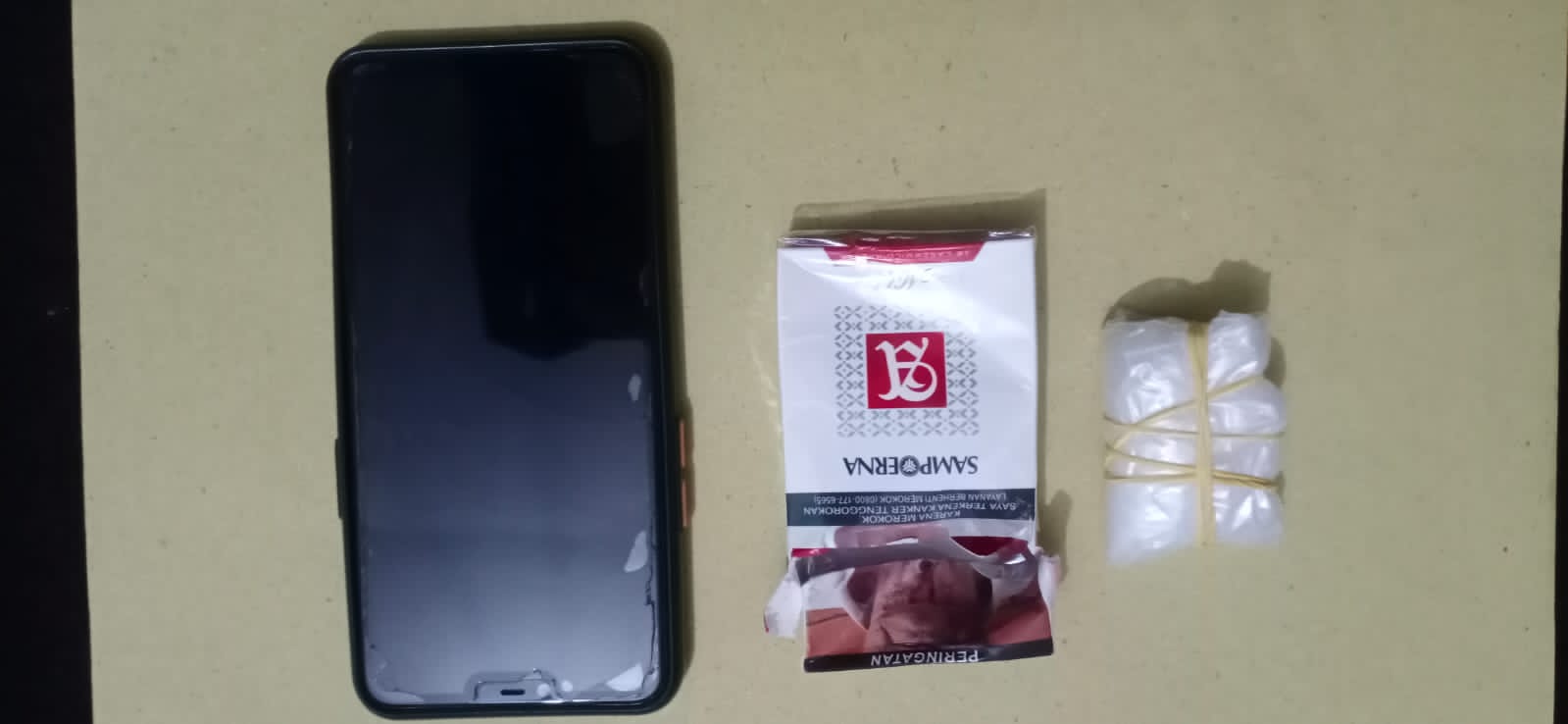 Teks foto: Barang bukti yang berhasil diamankan Polisi di tangan tersangka. (Doc ; Ist)