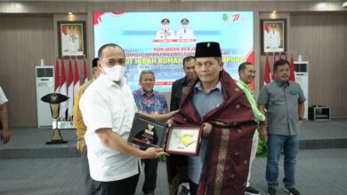 Bupati Batubara Ir. Zahir M. Ap bersama perwakilan Komisi C DPRD Sumut.
