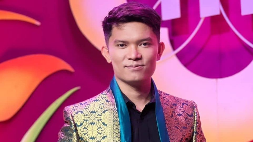 Fedri MC Jakarta saat tampil memandu acara Tong Tong Fair Belanda 2022 di Den Haag. (Dok. Uda Fe)