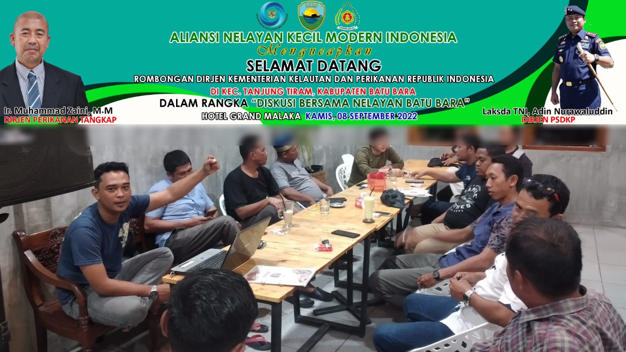 DPD ANKM Indonesia Kabuparen Batubara saat berdiskusi diseputaran kota Tanjung Tiram, soal adanya info pengalihan lokasi Kunker Dirjen PSDKP oleh pihak Pemerintah setempat. (Doc; FTR)