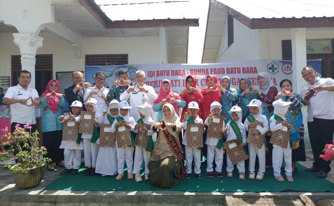 Peringatan Hari Cuci Tangan Sedunia oleh Dinas Kesehatan P2KB Batubara di TK. Pembina Laut Tador. (Ist)