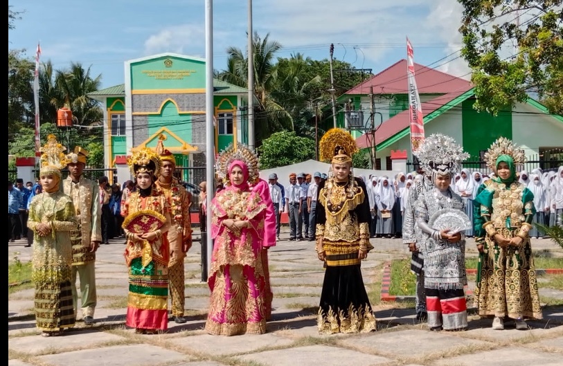 Siswa siswi Pemuda pemudi Kabupaten ButonTengah