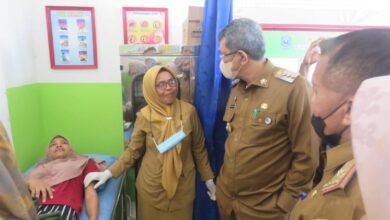 Pejabat Bupati Buton Tengah saat kunjungi salah satu Puskesmas Buton Tengah