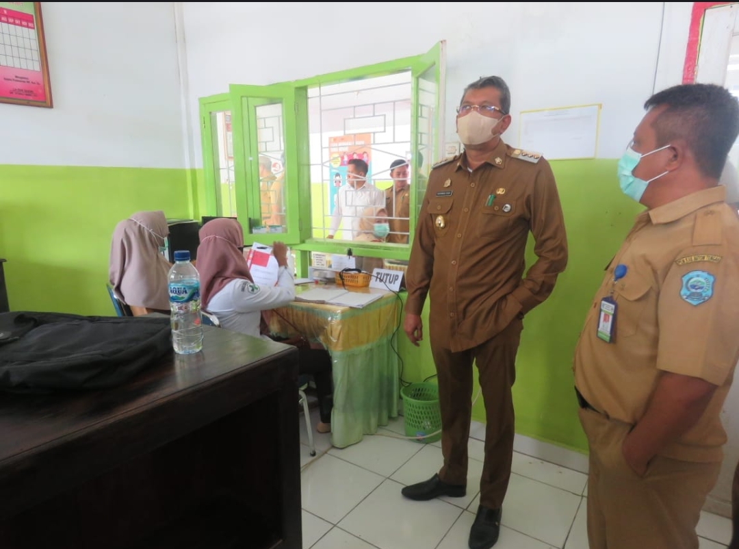 Pj. Bupati Buton Tengah saat Kunjungi Puskesmas