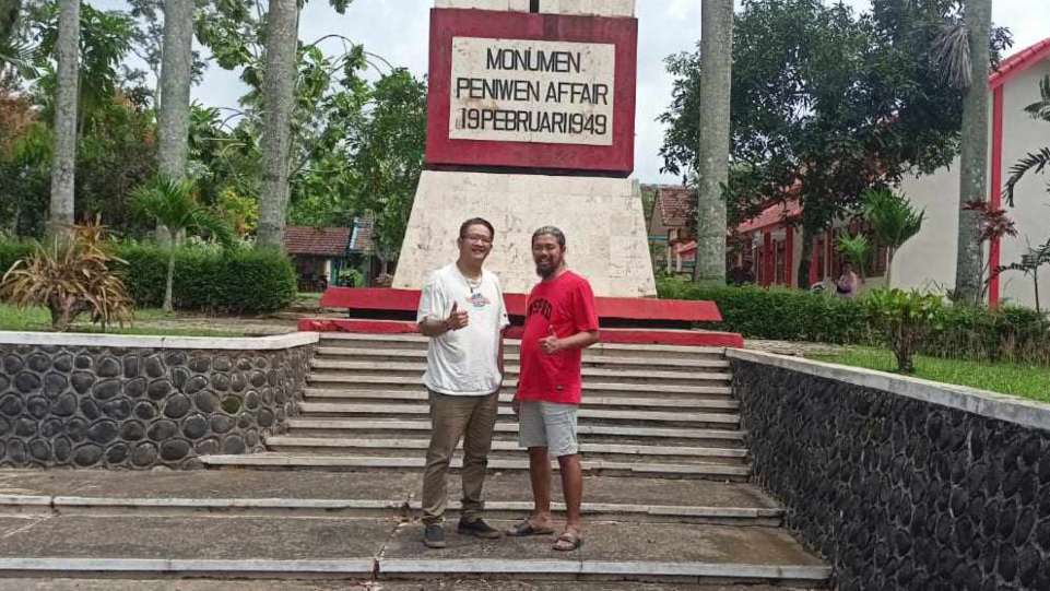 Para pemilik label musik Gema Suara Indonesia Records, Denny Wijaya dan Rulli Aryanto. (Dok. Istimewa)